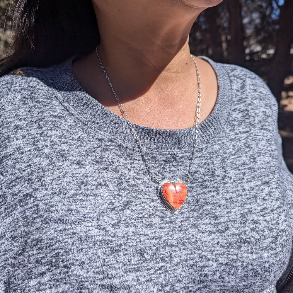 Genuine Navajo‎ Handmade Jewelry Silver Necklace Heart Pendant Spiny Oyster ***